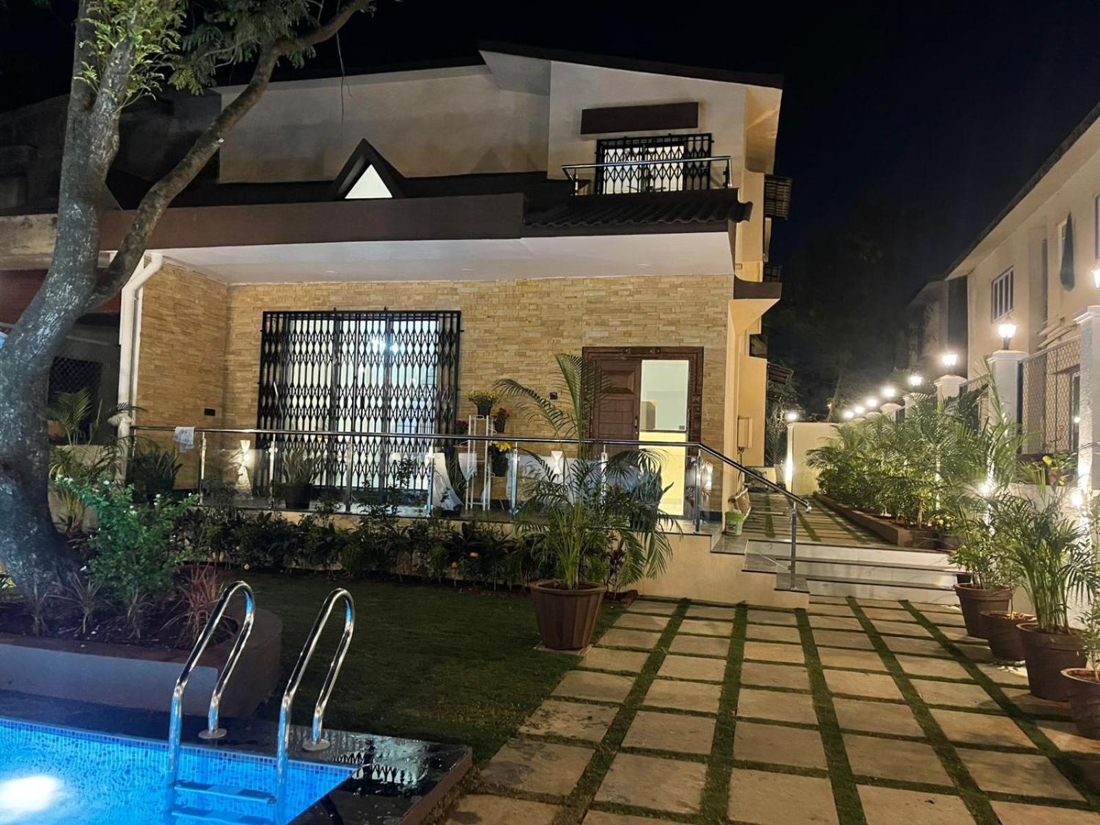 Mannat Villa With Swimming Pool And Garden Lonavala Eksteriør billede