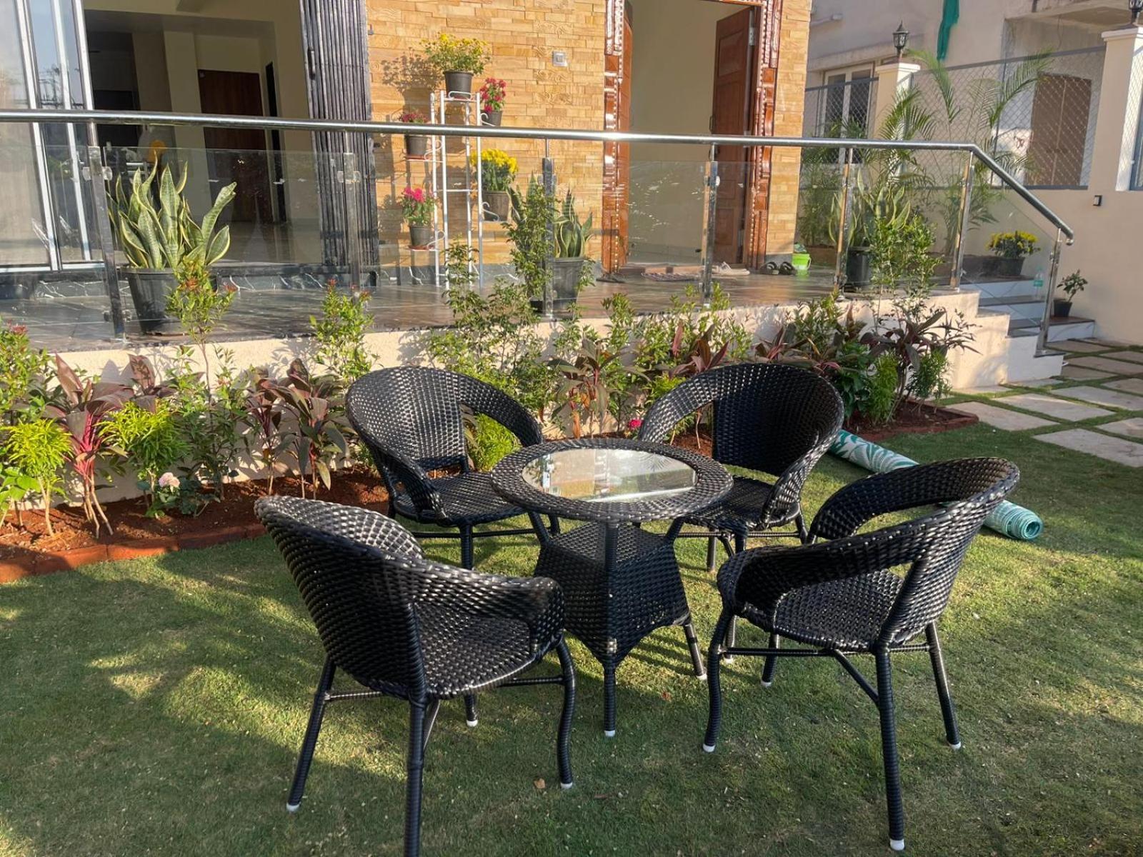 Mannat Villa With Swimming Pool And Garden Lonavala Eksteriør billede