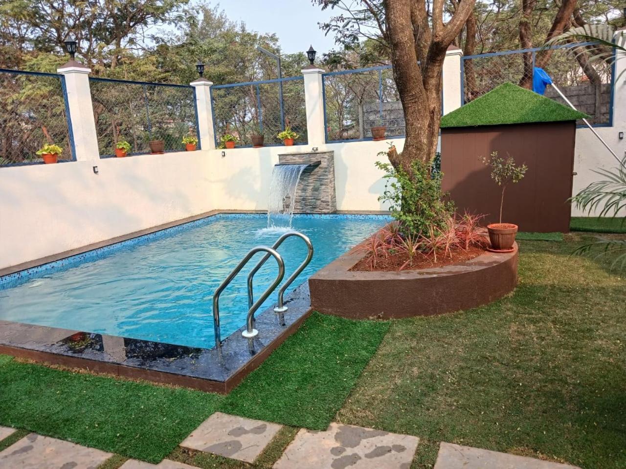 Mannat Villa With Swimming Pool And Garden Lonavala Eksteriør billede